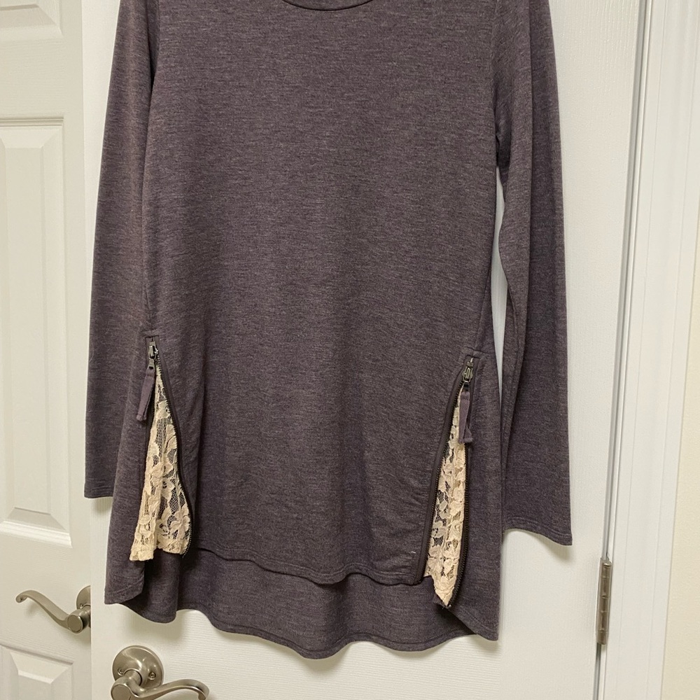 LOGO Lounge top